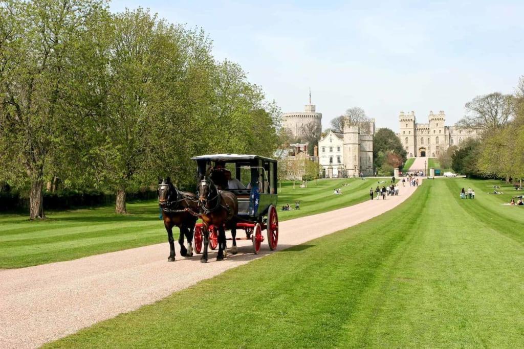 Appartement Beautiful Windsor 2 Bed, Perfect Location, 5 Mins Walk To Centre, Free Parking, Legoland, Ascot Extérieur photo