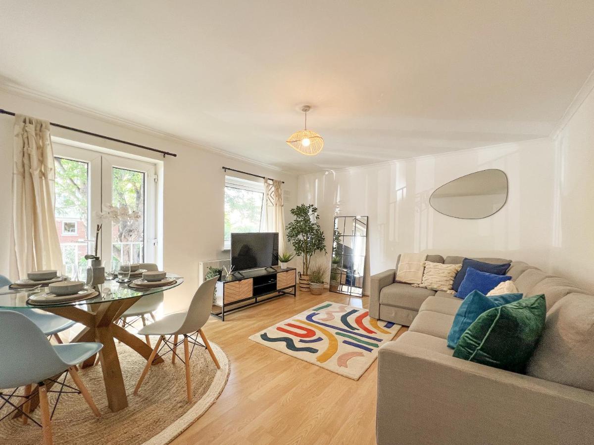 Appartement Beautiful Windsor 2 Bed, Perfect Location, 5 Mins Walk To Centre, Free Parking, Legoland, Ascot Extérieur photo